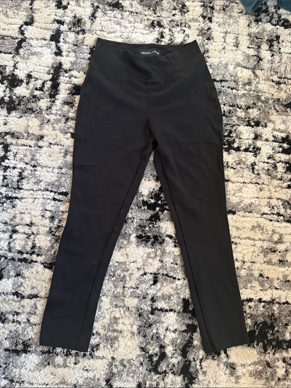 Kendall & Kylie Black High-Rise Skinny Ponte Pants